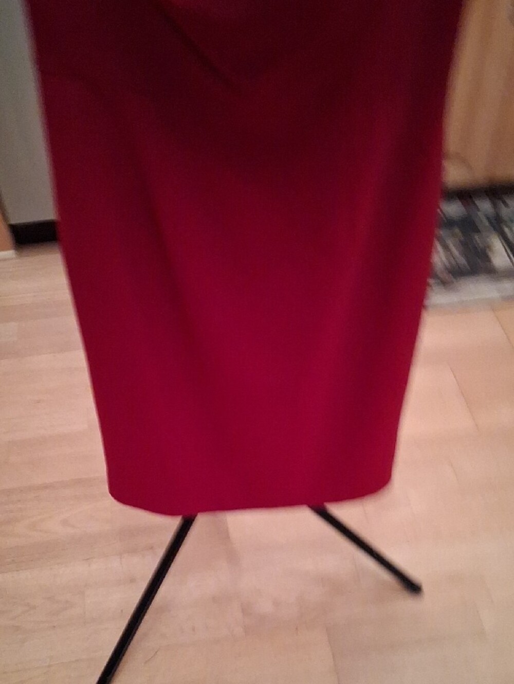 Dress the Population Red Off-Shoulder Sheath Mini Dress - Picture 9 of 16